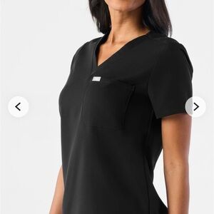 Figs Black scrubs set. Wide leg M/P and top M